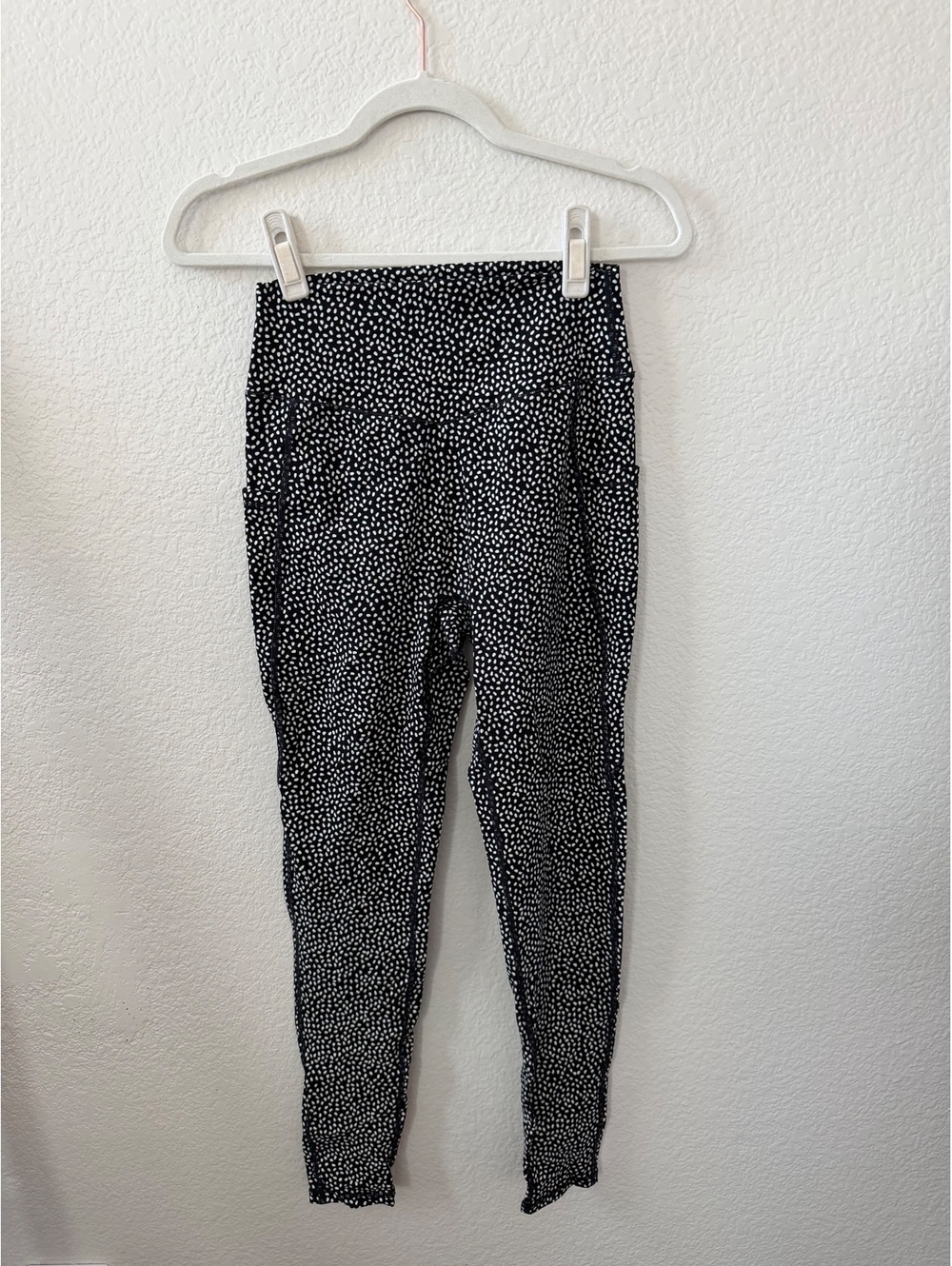 Buffbunny Black and White Polka Dot Leggings Rosa Pocket Onyx Black Bossy Print